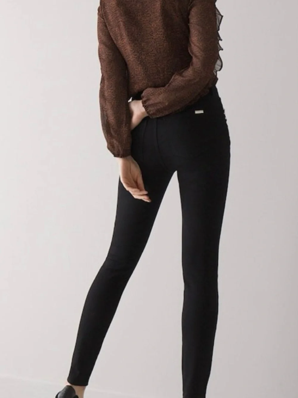 WHBM | The Sculpt Skinny Ankle Black Stretch Denim Pants Gold Studded High Rise